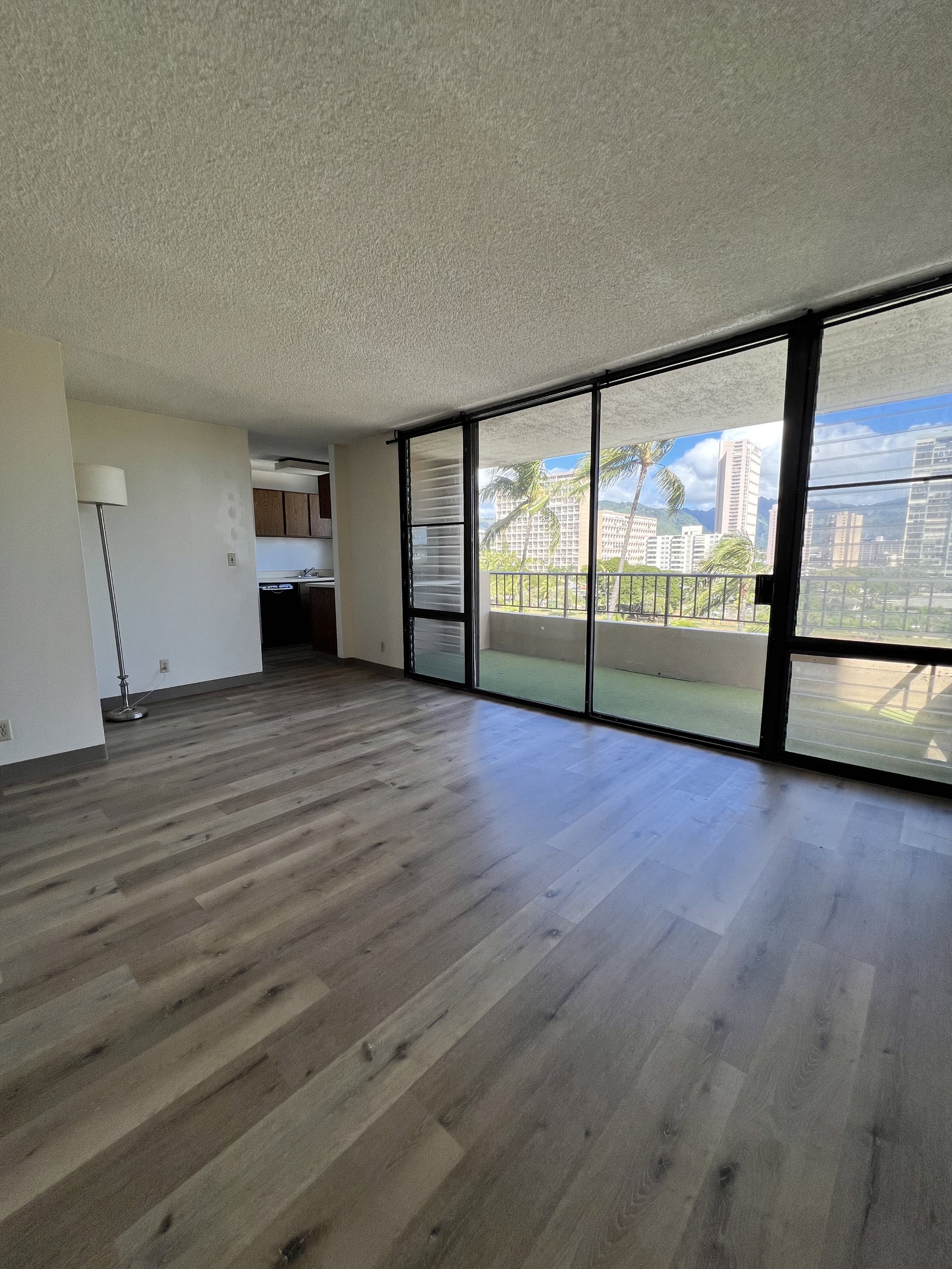 2121 Ala Wai Blvd., #706 - 1